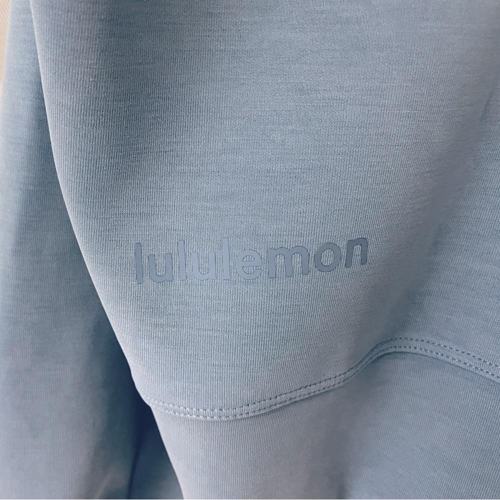 Lululemon Softstreme Perfectly Oversized Cropped Crew - Picture 5 of 6